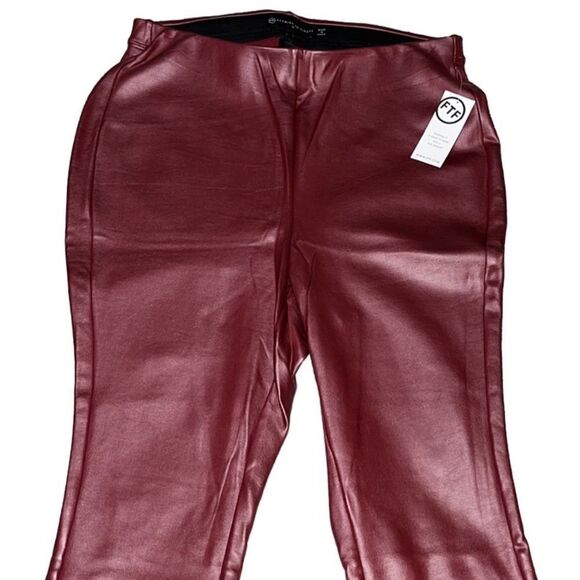 FTF Coated Ponte High Rise Knit Leggings - Picture 6 of 12